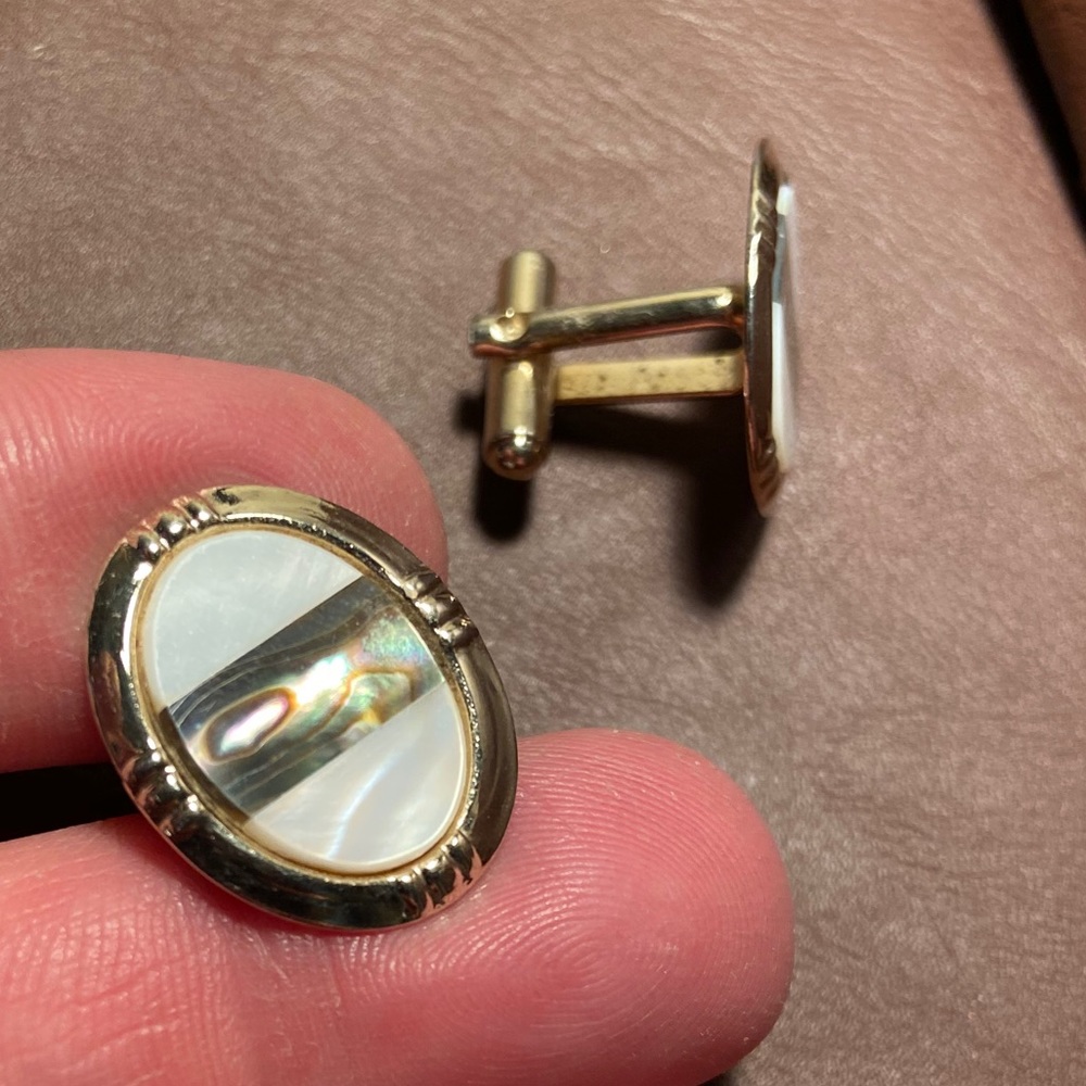 Vintage Mother of Pearl Cuff links